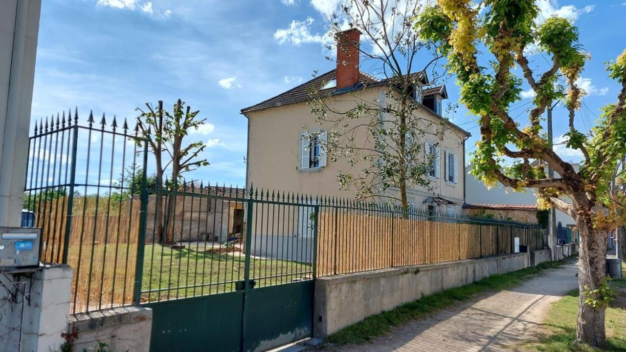 La Grande Maison Gannat Exterior foto
