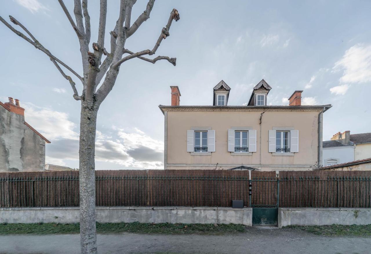 La Grande Maison Gannat Exterior foto